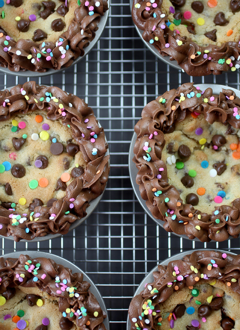 Chocolate Chip Cookie Cakelets - Bakerella