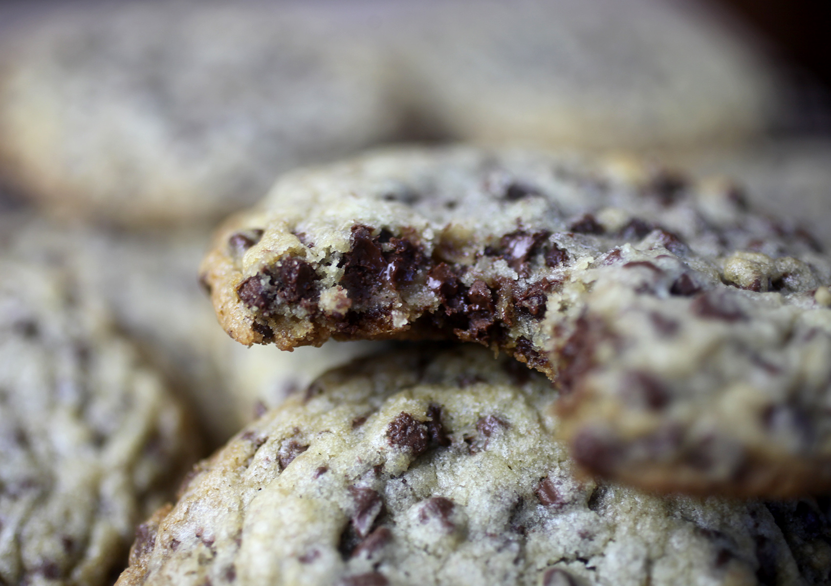 Chocolate Chip Cookie Cakelets - Bakerella