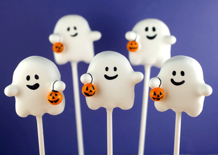 Boo! Cake Pops