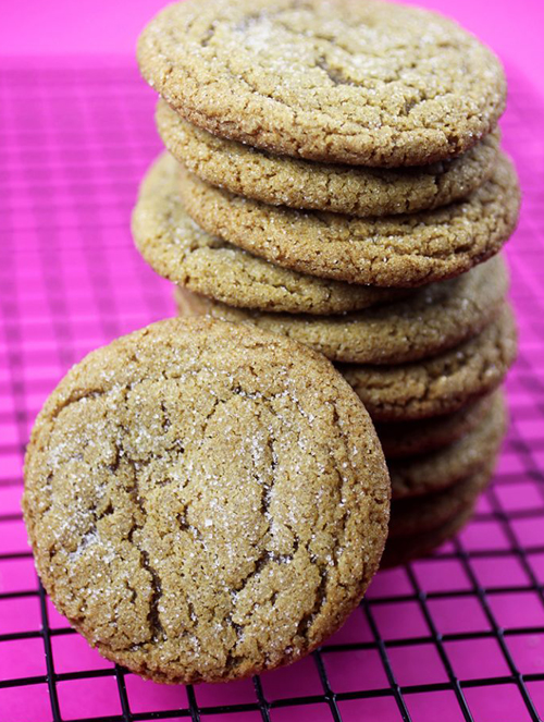 Merry Good Molasses Cookies - Bakerella