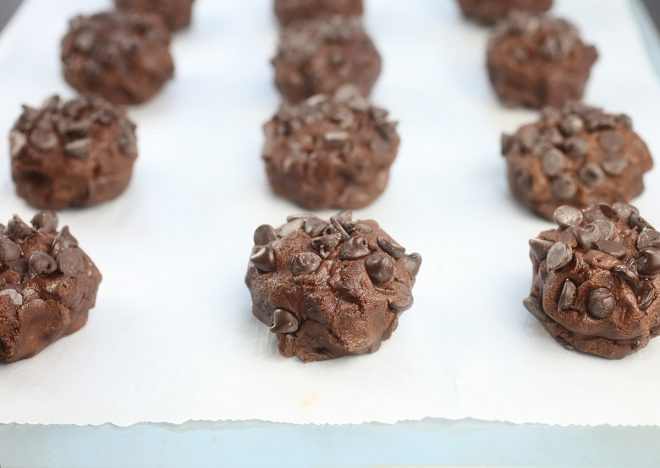 Peanut Butter Cup Stuffed Chocolate Cookies - Bakerella